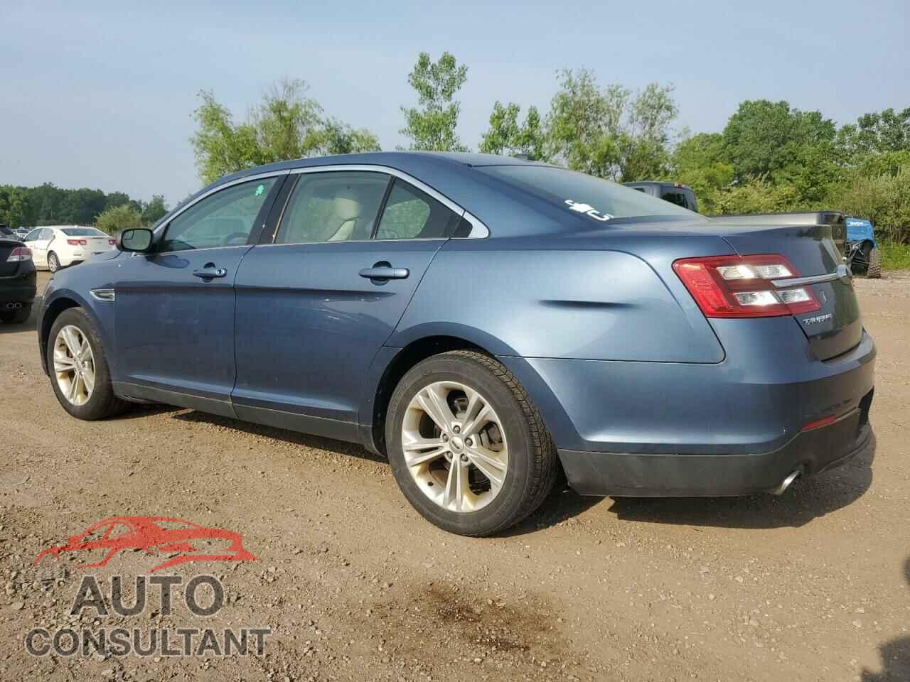 FORD TAURUS 2018 - 1FAHP2D80JG100947