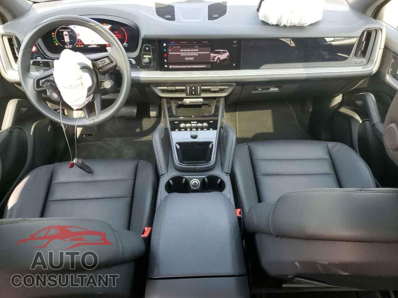 PORSCHE CAYENNE 2024 - WP1AA2AY2RDA03634