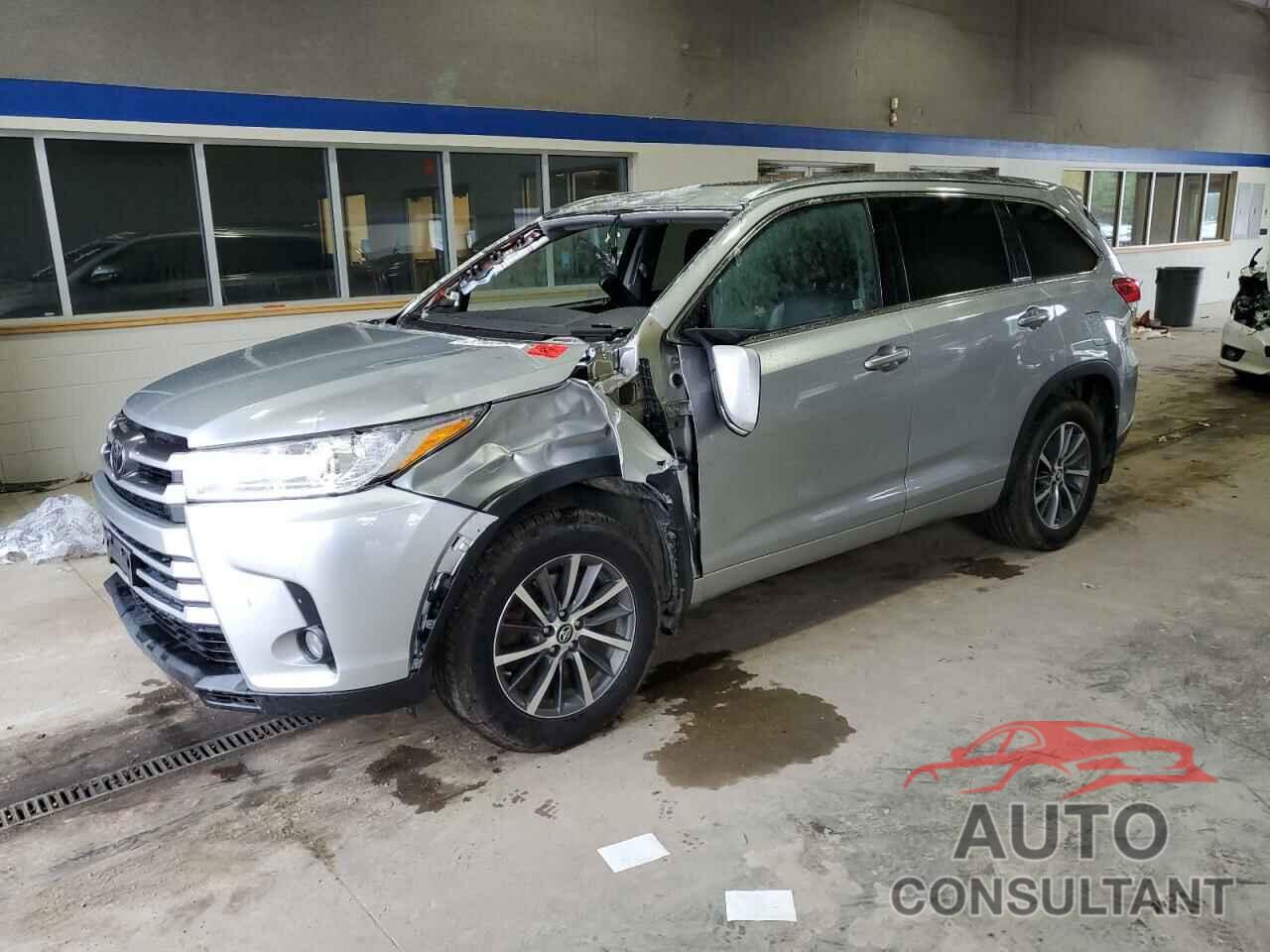 TOYOTA HIGHLANDER 2017 - 5TDJZRFHXHS391436