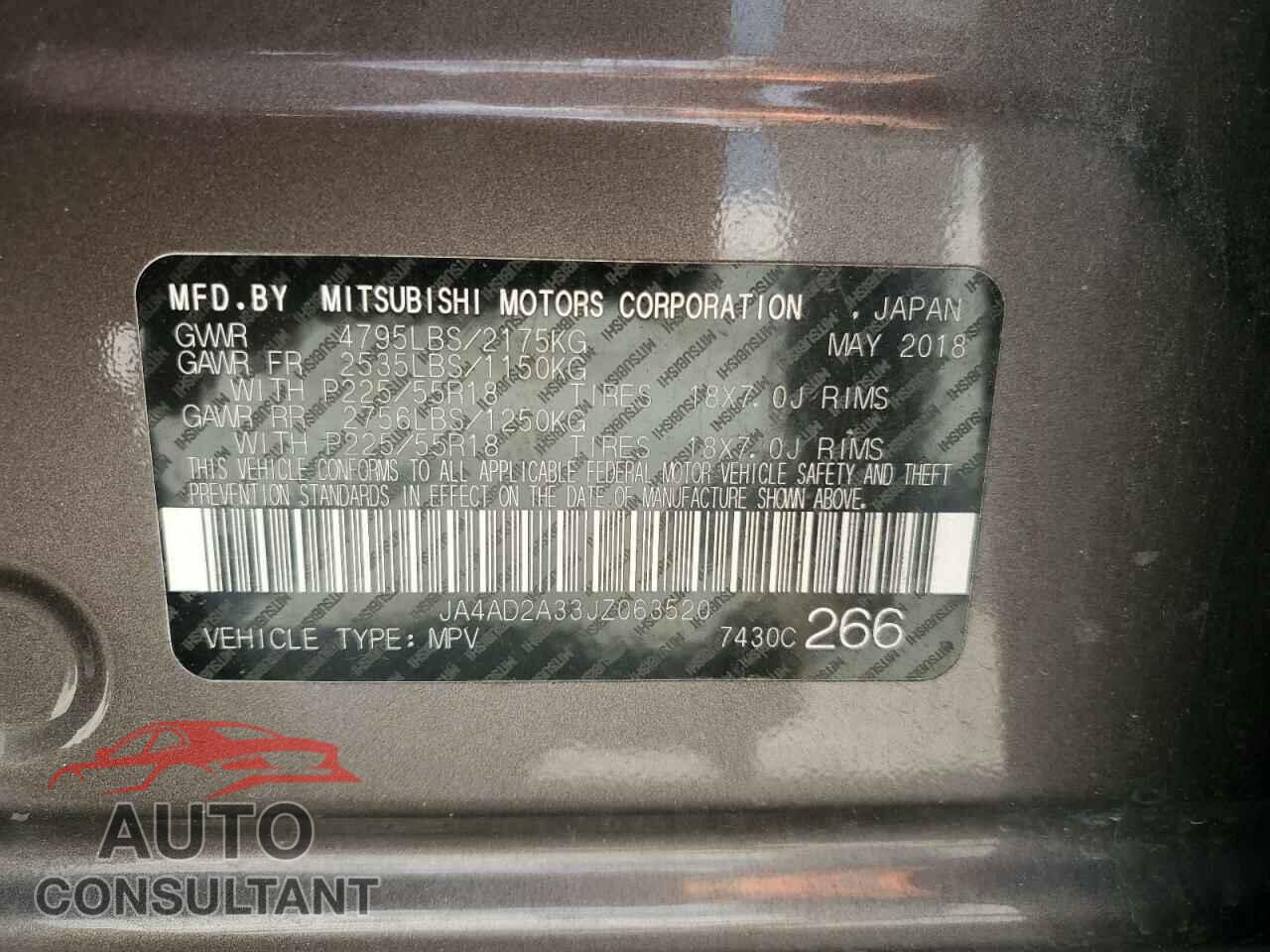 MITSUBISHI OUTLANDER 2018 - JA4AD2A33JZ063520