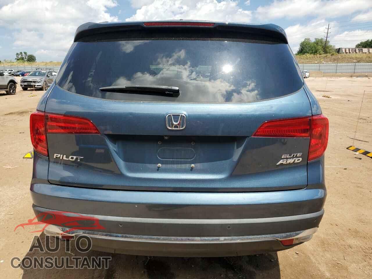 HONDA PILOT 2017 - 5FNYF6H02HB071853