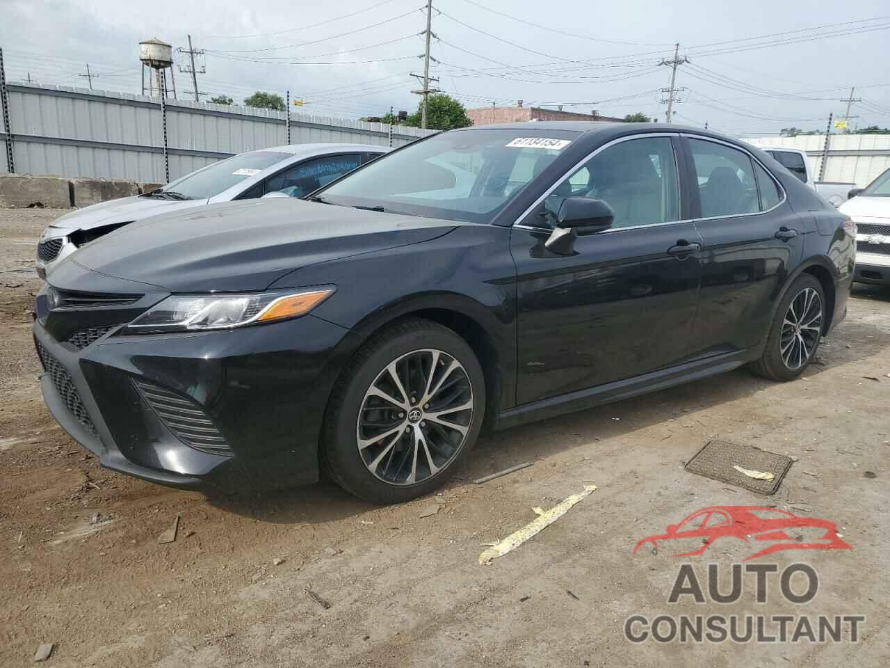 TOYOTA CAMRY 2018 - 4T1B11HK7JU132941