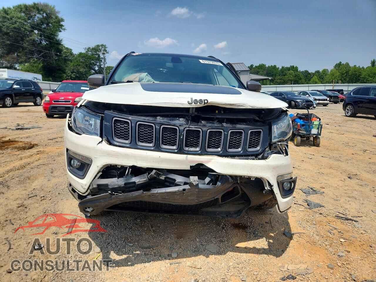 JEEP COMPASS 2020 - 3C4NJDDB3LT195413