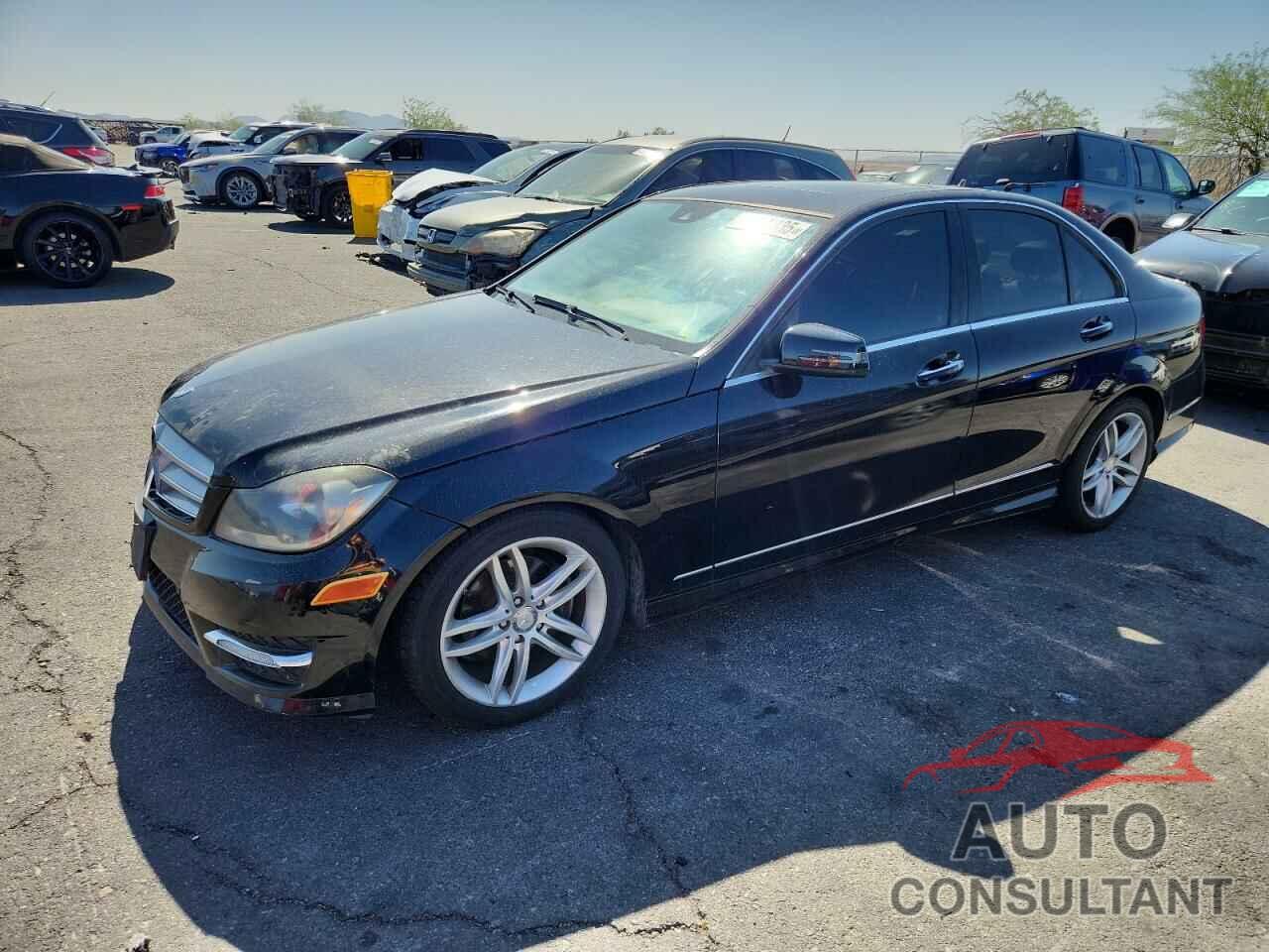 MERCEDES-BENZ C-CLASS 2013 - WDDGF4HB2DR244251