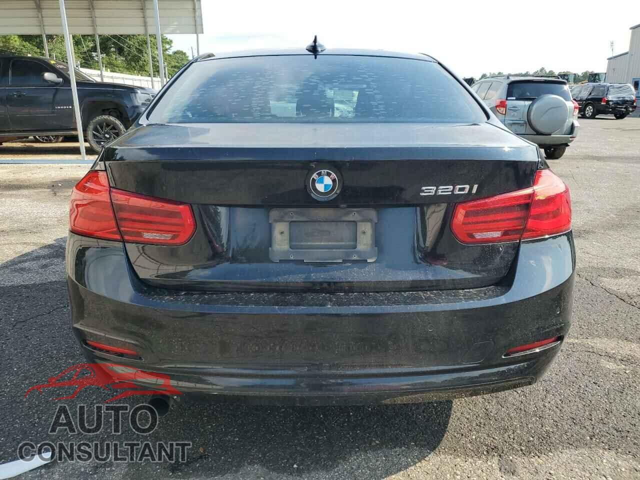 BMW 3 SERIES 2016 - WBA8E1G5XGNU10276