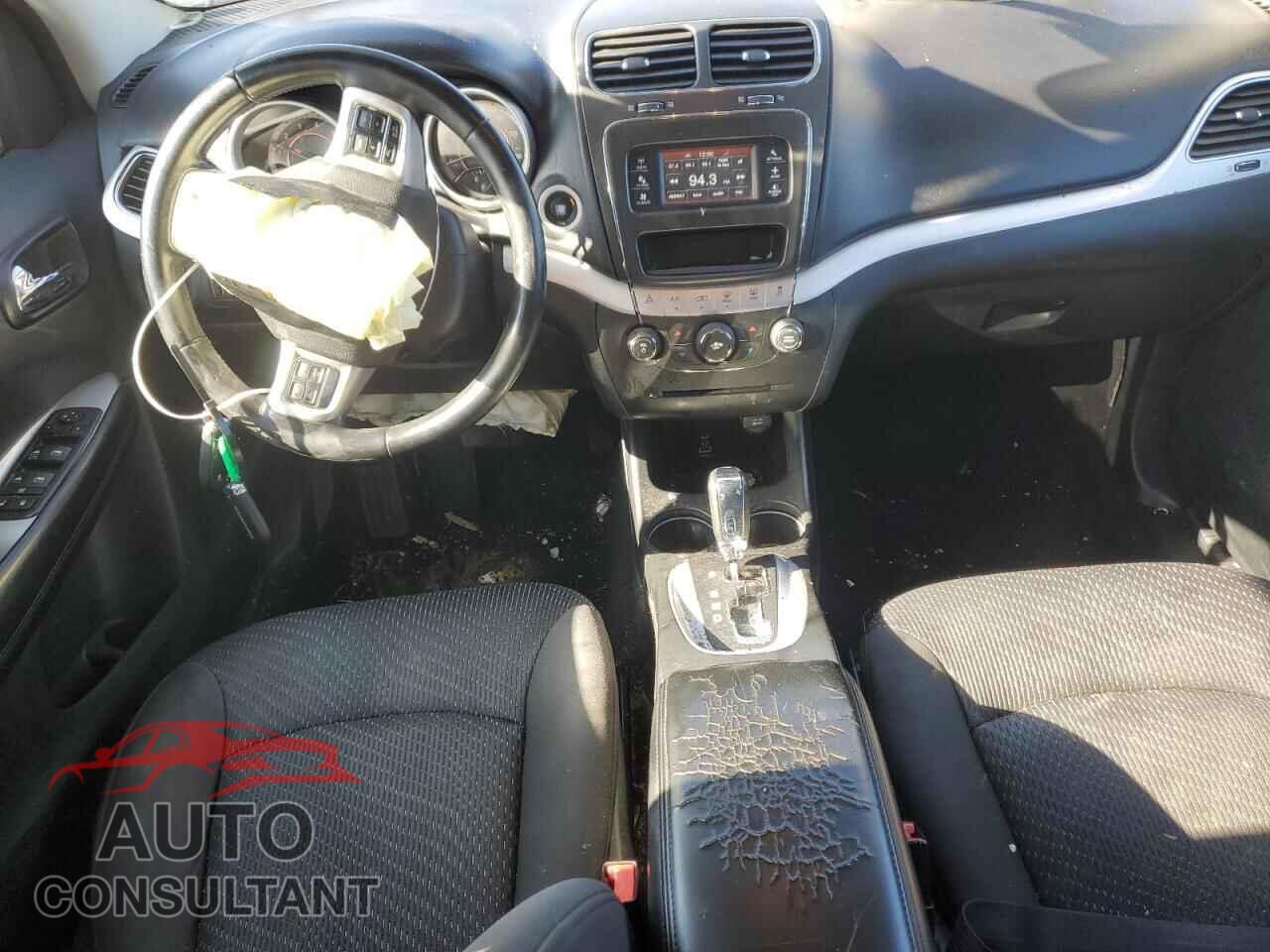 DODGE JOURNEY 2017 - 3C4PDCBG2HT555657