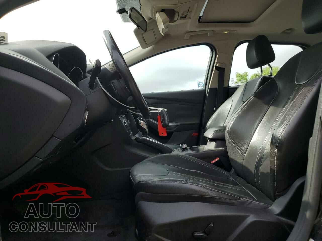 FORD FOCUS 2012 - 1FAHP3J28CL246013