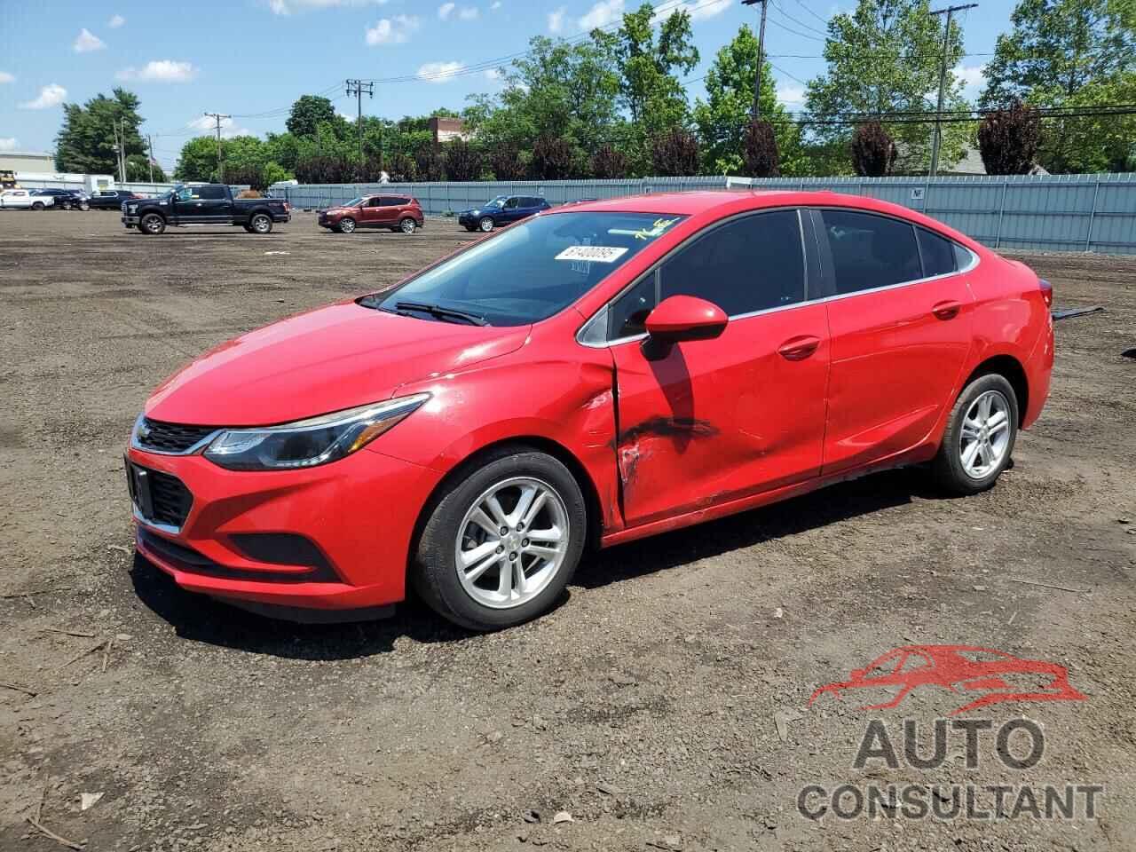 CHEVROLET CRUZE 2018 - 1G1BE5SM8J7165979
