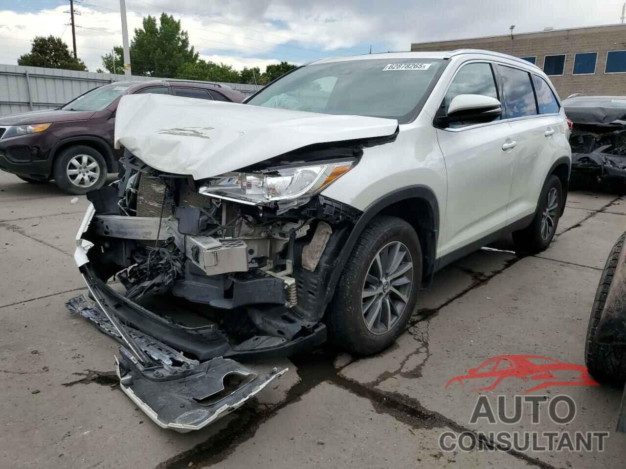 TOYOTA HIGHLANDER 2019 - 5TDJZRFH9KS618851
