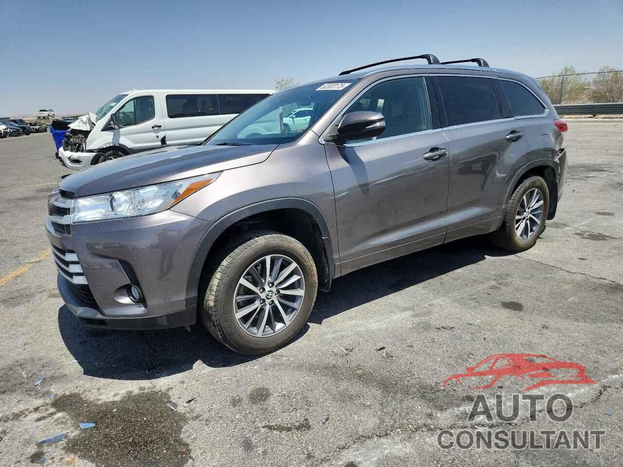 TOYOTA HIGHLANDER 2018 - 5TDJZRFH1JS871628