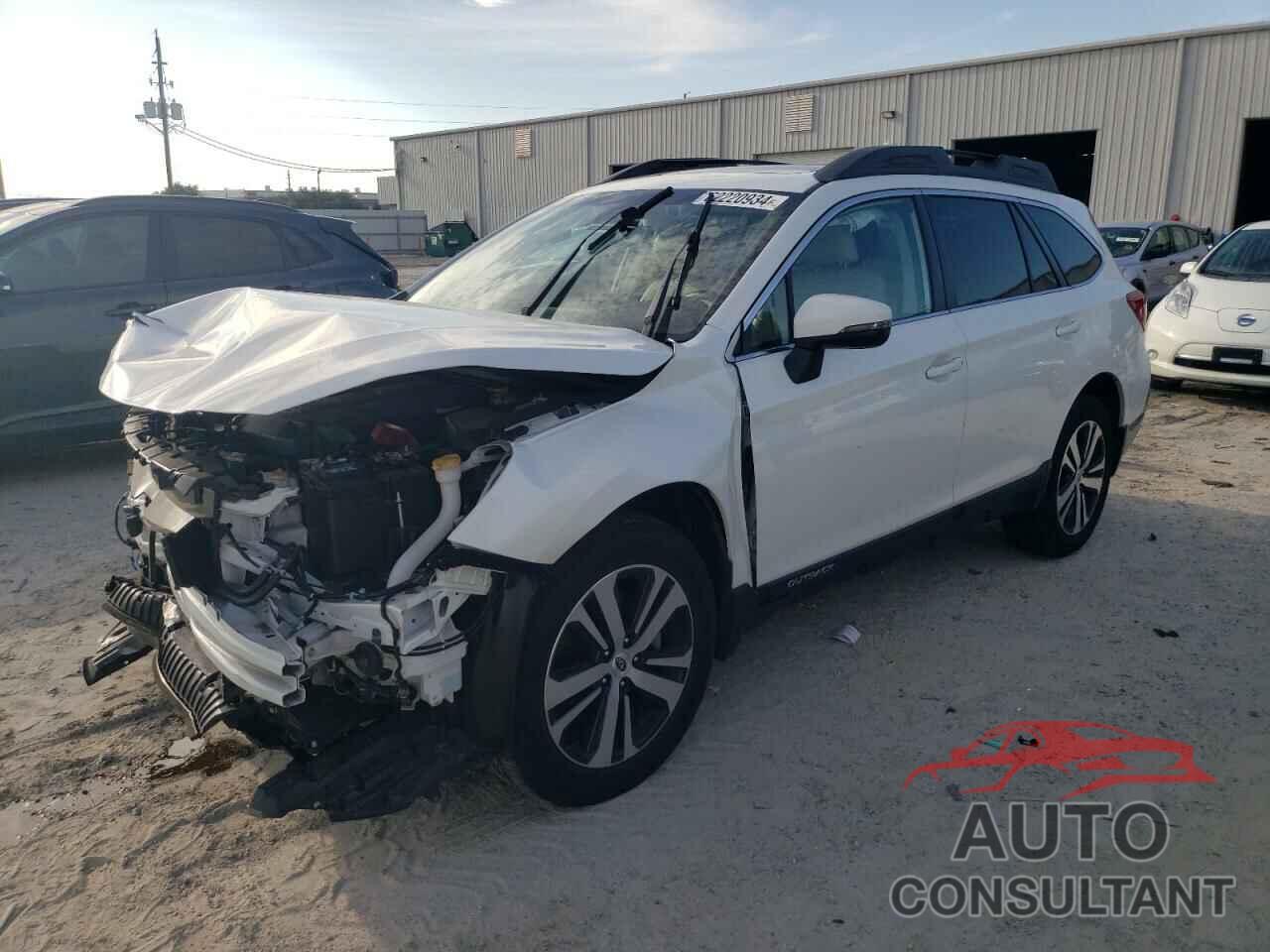 SUBARU OUTBACK 2018 - 4S4BSENC9J3358227