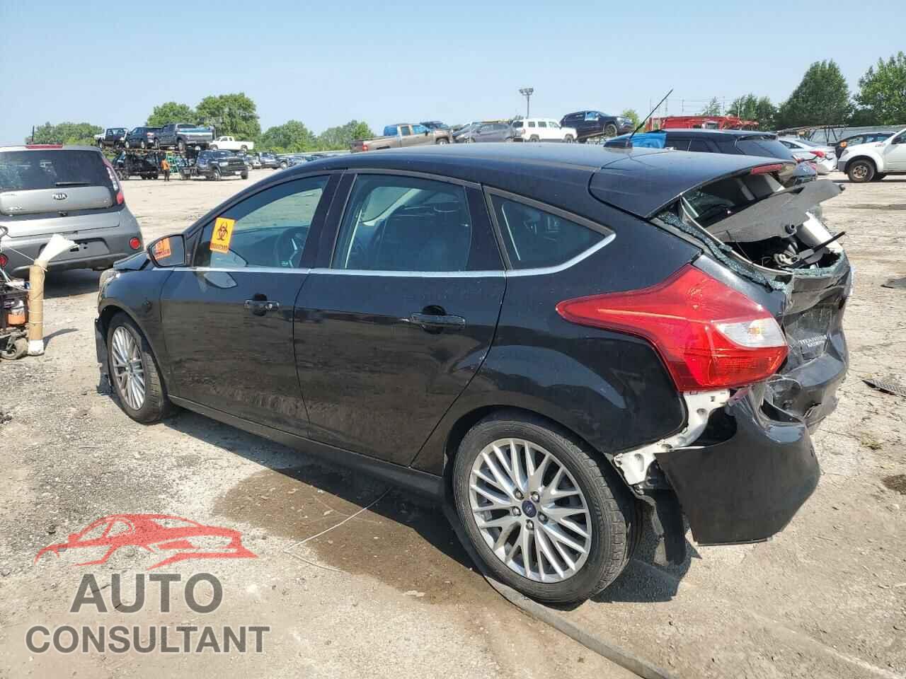 FORD FOCUS 2014 - 1FADP3N23EL204179