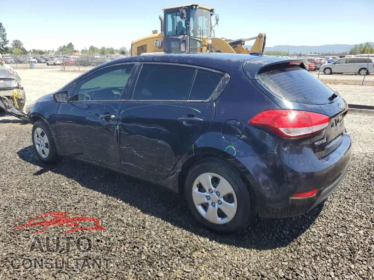 KIA FORTE 2018 - KNAFK5A86J5773739