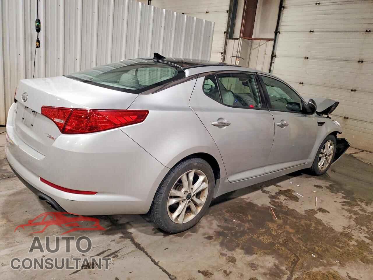 KIA OPTIMA 2011 - KNAGN4A70B5121472