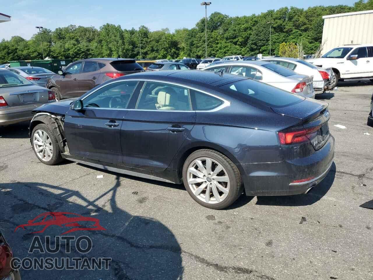 AUDI A5 2018 - WAUBNCF57JA081098