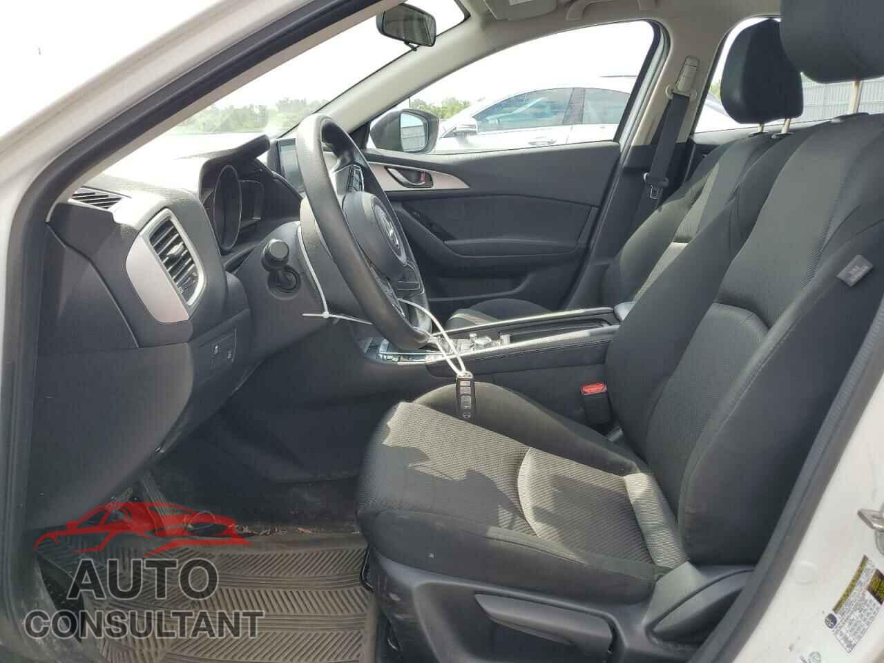 MAZDA 3 2017 - JM1BN1U79H1113927