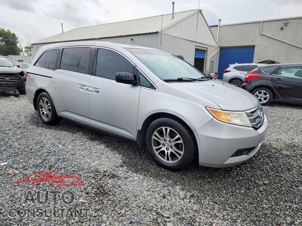 HONDA ODYSSEY 2011 - 5FNRL5H60BB020385