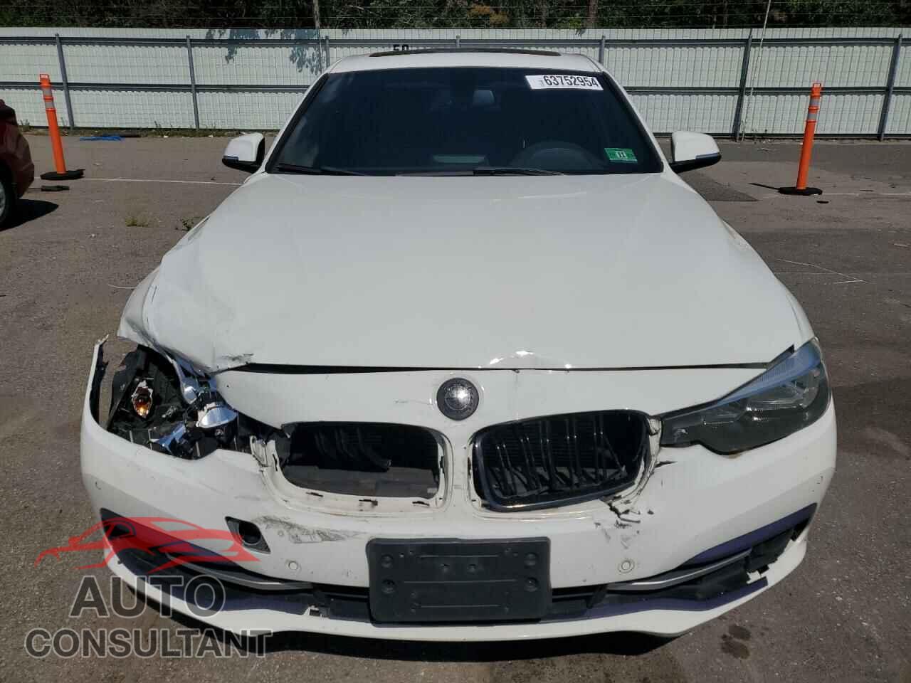 BMW 3 SERIES 2016 - WBA8E3G57GNT75997