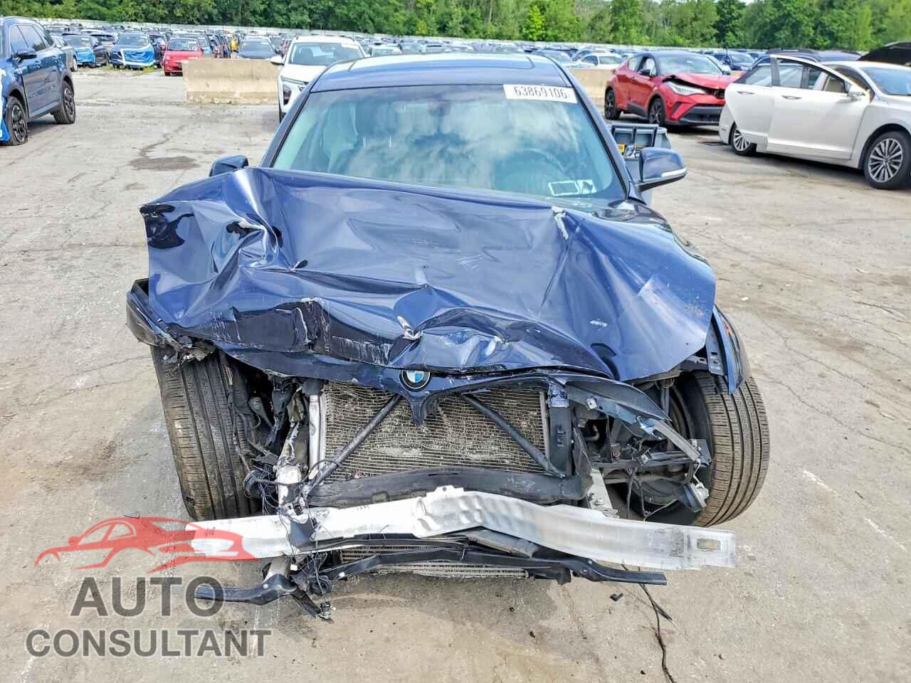 BMW 3 SERIES 2016 - WBA8E5G59GNU21440