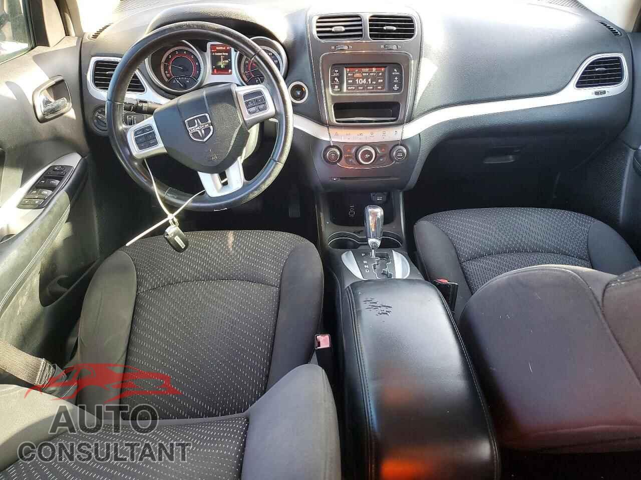 DODGE JOURNEY 2017 - 3C4PDCBB2HT585245