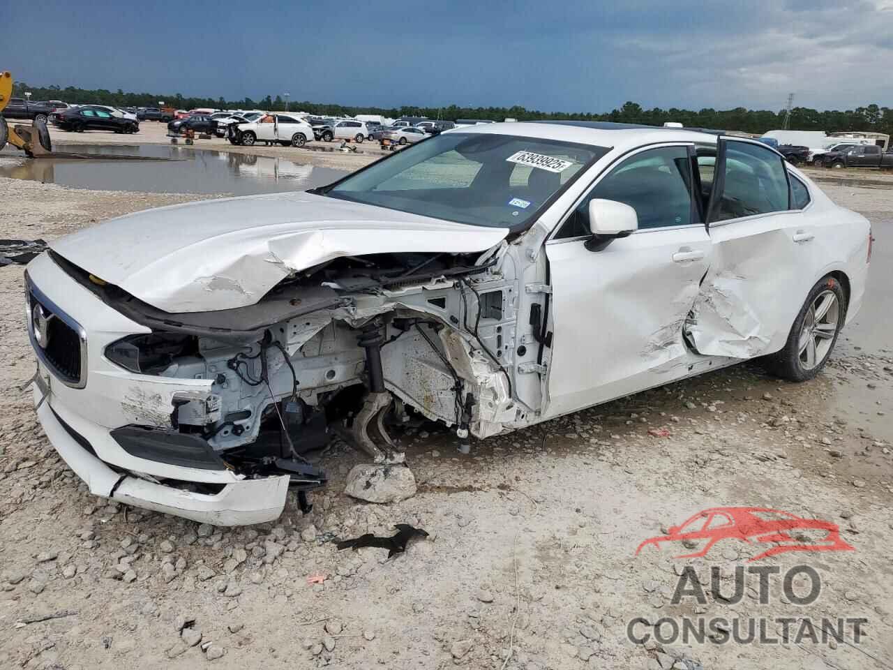 VOLVO S90 2018 - LVY982AK4JP021480