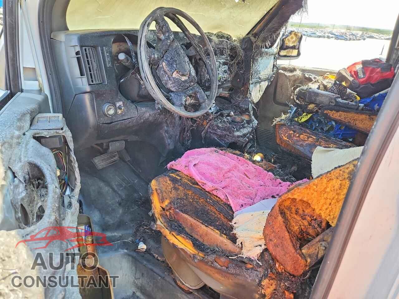 CHEVROLET EXPRESS 2014 - 1GCWGFCAXE1102386