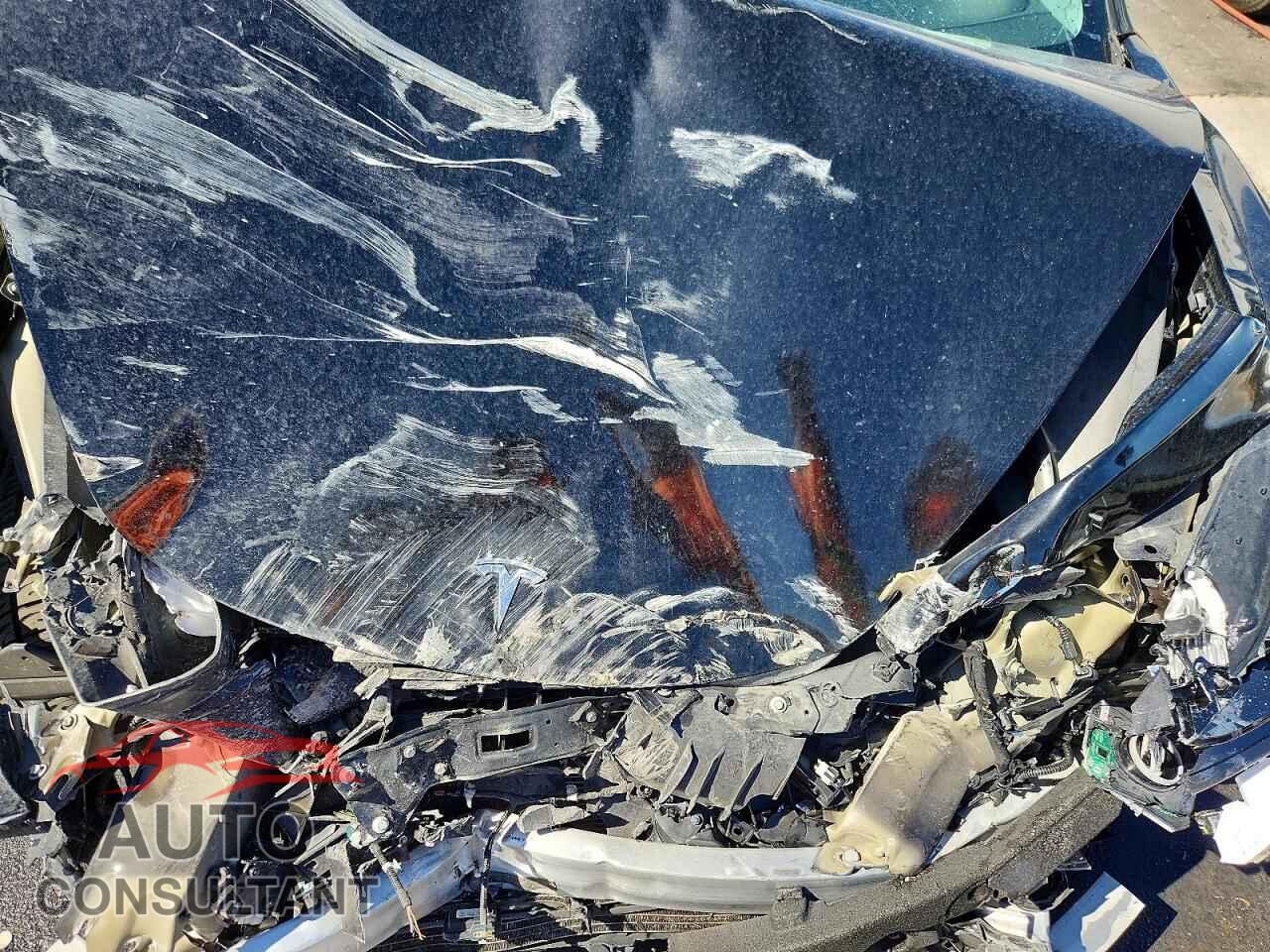 TESLA MODEL 3 2018 - 5YJ3E1EA6JF154575