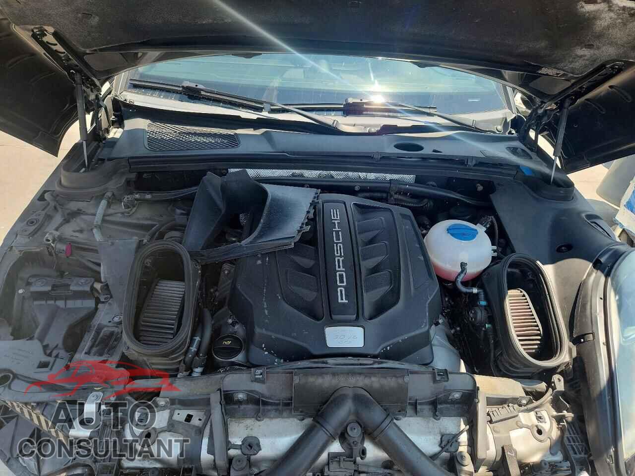 PORSCHE MACAN 2017 - WP1AG2A56HLB56249
