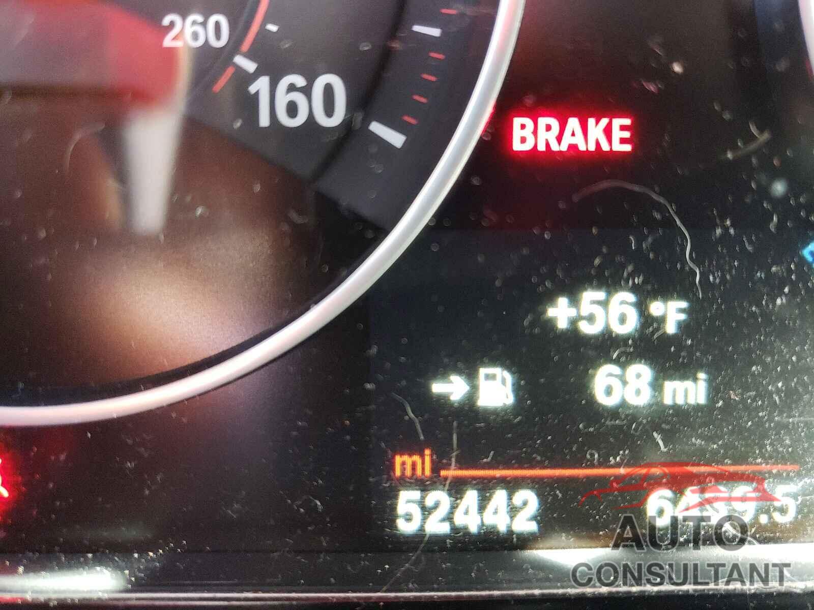 BMW 3 SERIES 2016 - WBA8E3G59GNU38579