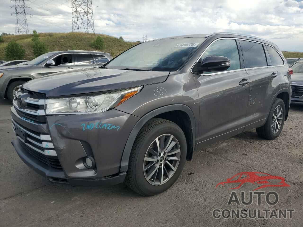 TOYOTA HIGHLANDER 2018 - 5TDJZRFH8JS538021