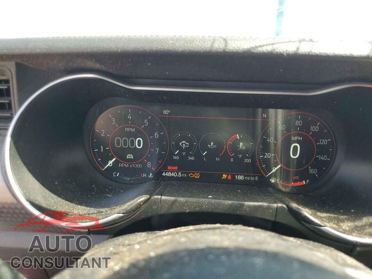 FORD MUSTANG 2018 - 1FA6P8CF3J5100141
