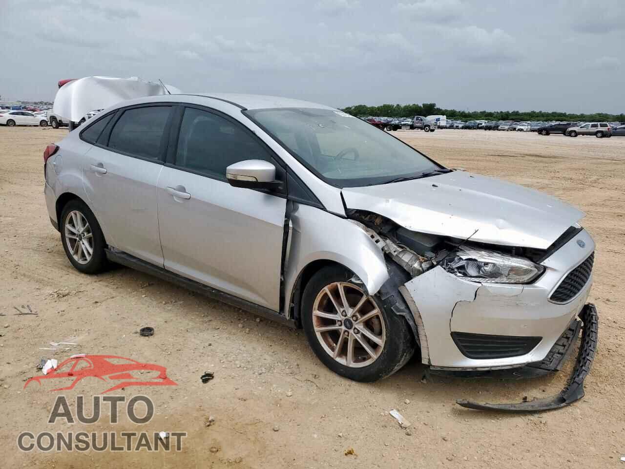 FORD FOCUS 2015 - 1FADP3F21FL210370