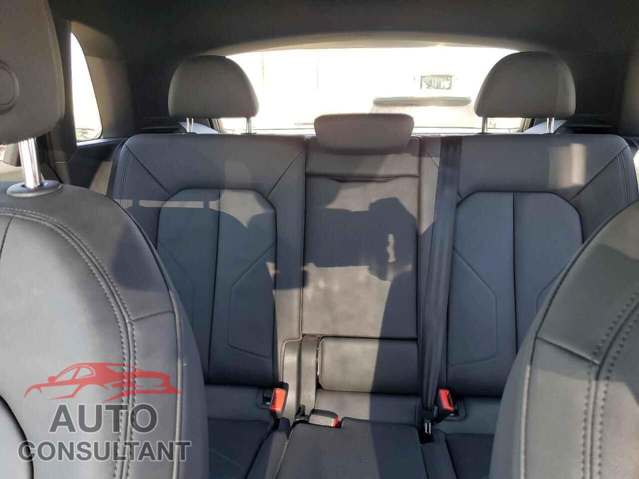 AUDI Q3 2022 - WA1EECF35N1069207