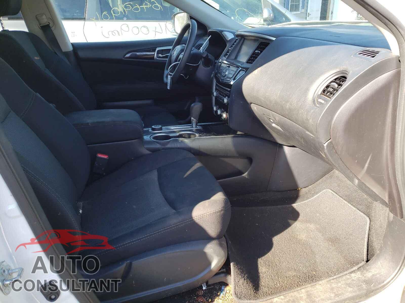NISSAN PATHFINDER 2017 - 5N1DR2MMXHC679393