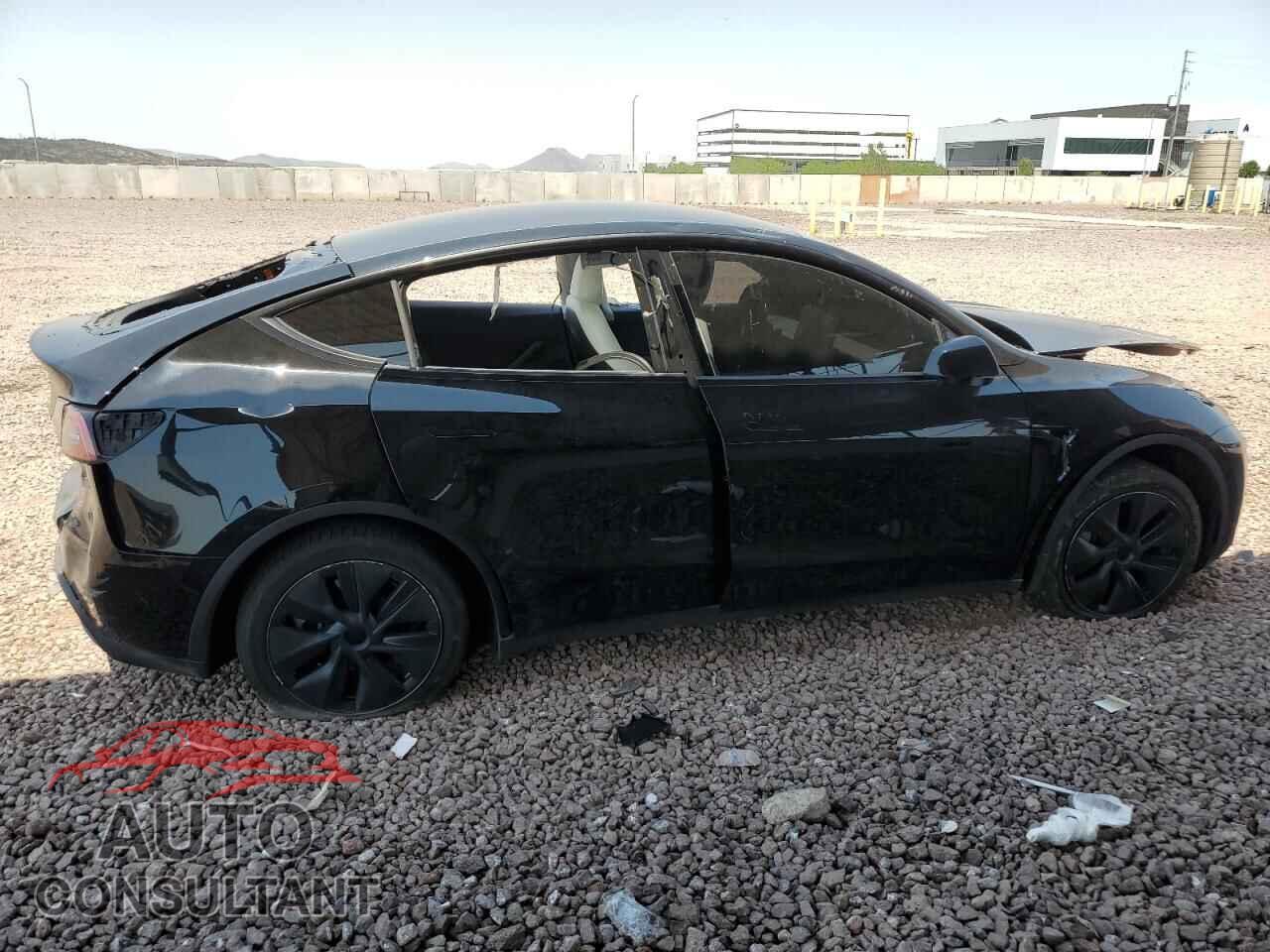 TESLA MODEL Y 2024 - 7SAYGDED7RF130845