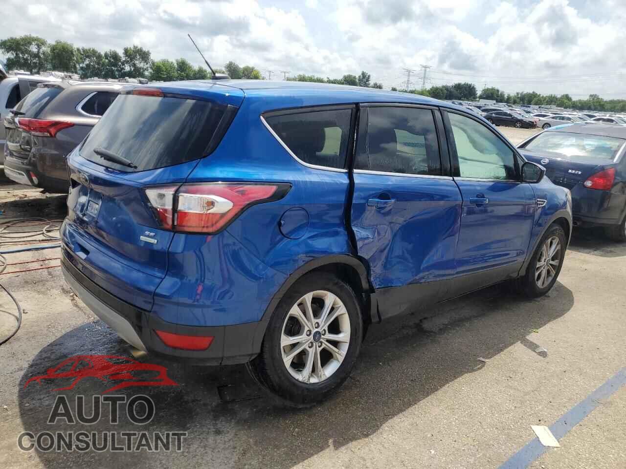 FORD ESCAPE 2017 - 1FMCU0GD2HUD52779
