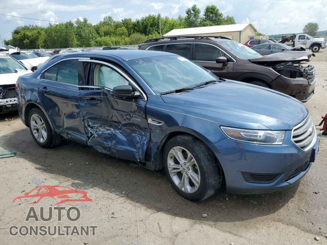 FORD TAURUS 2018 - 1FAHP2D89JG105659
