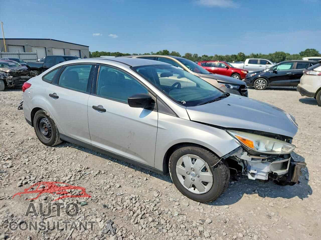 FORD FOCUS 2015 - 1FADP3E29FL299932