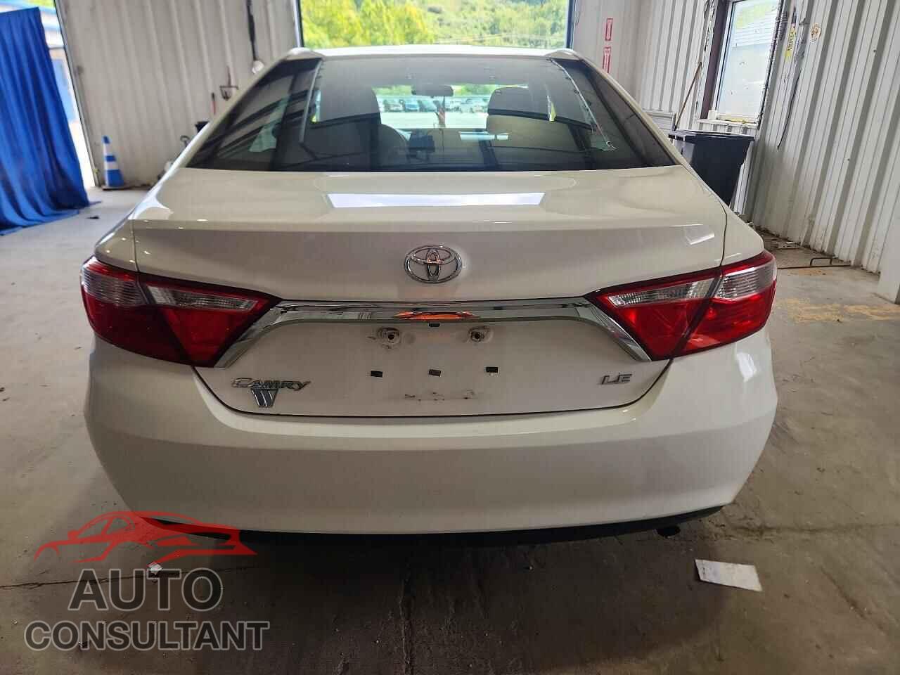 TOYOTA CAMRY 2016 - 4T4BF1FK2GR578191