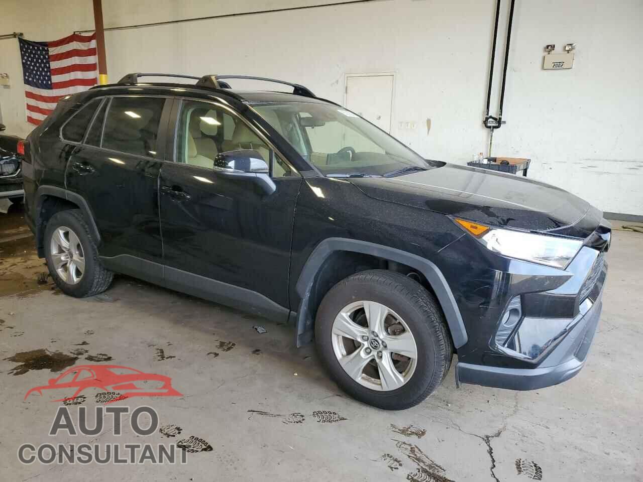 TOYOTA RAV4 2019 - JTMP1RFV2KD044984