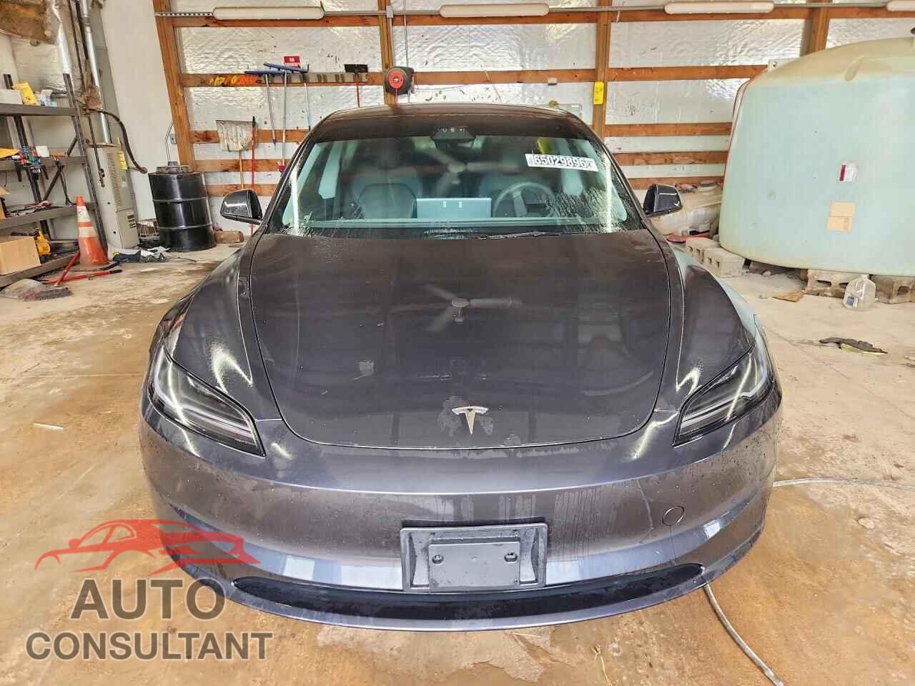 TESLA MODEL 3 2024 - 5YJ3E1EB5RF740561