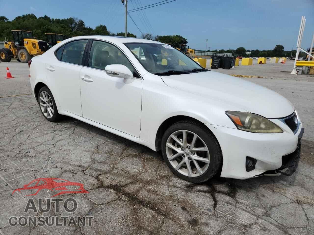 LEXUS IS 2011 - JTHCF5C25B5046367