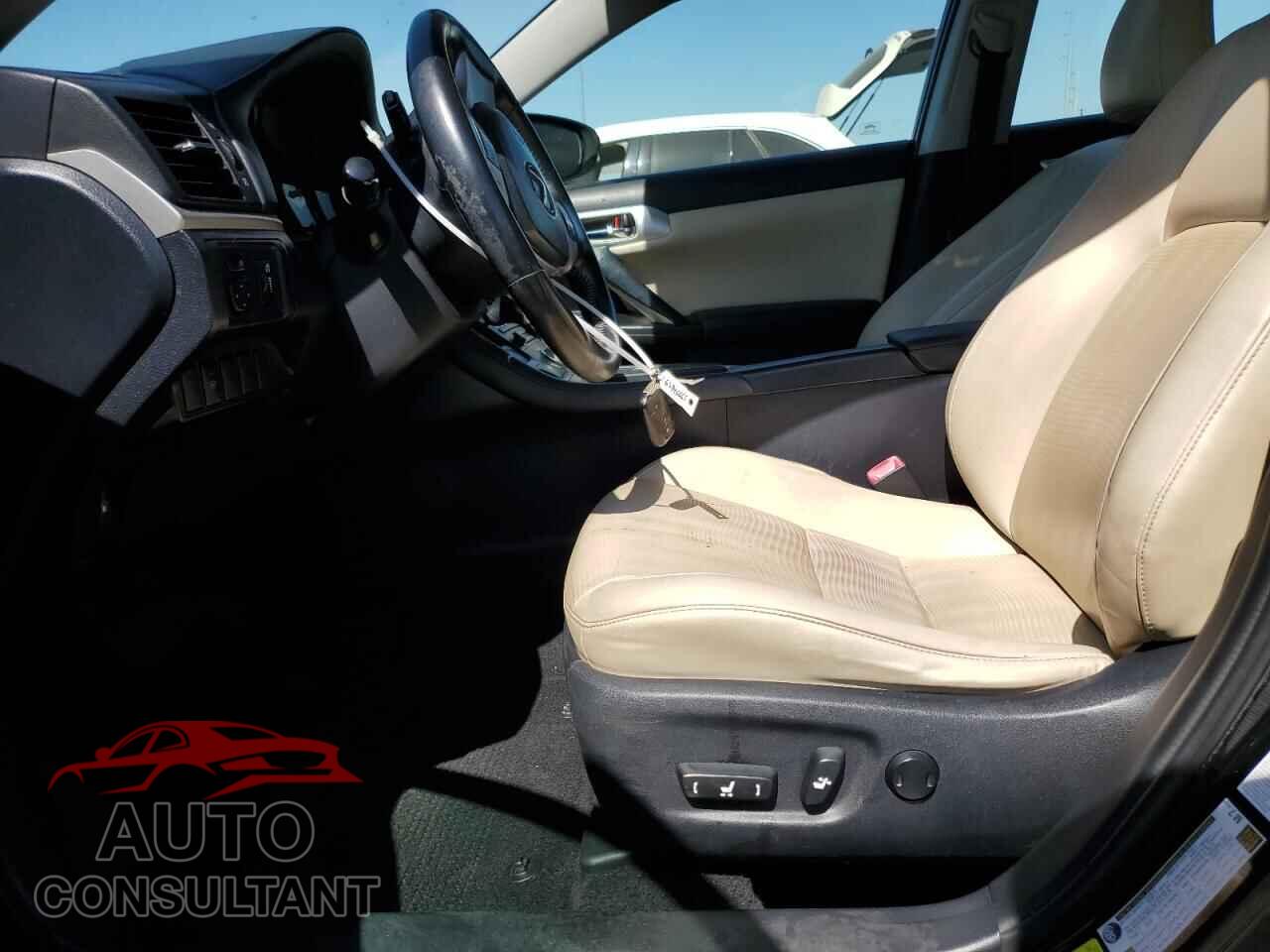 LEXUS CT 200 2011 - JTHKD5BH7B2031944