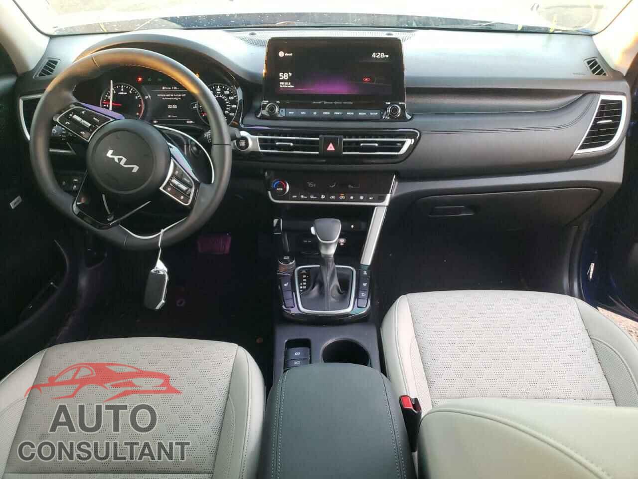 KIA SELTOS 2022 - KNDETCA28N7242581