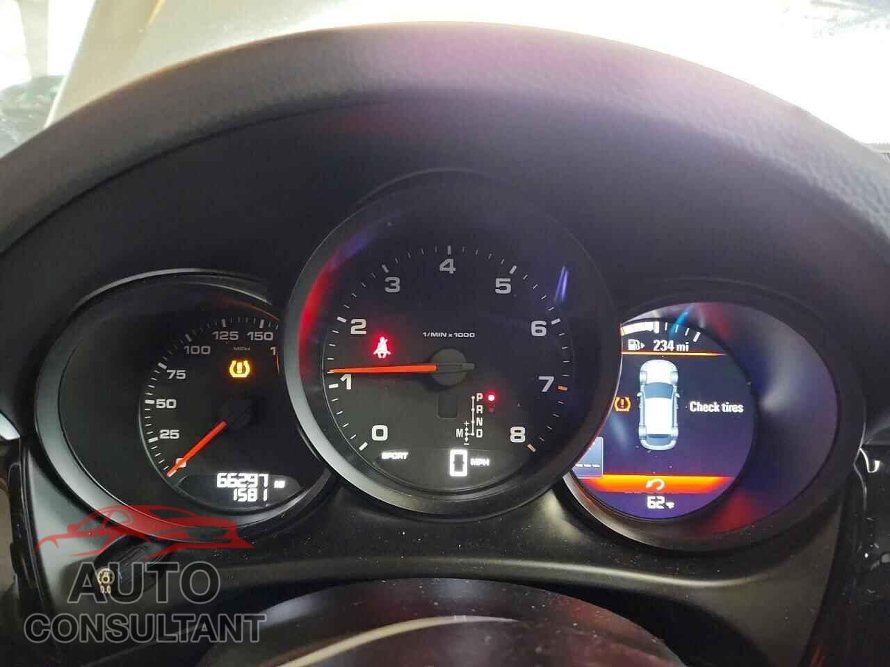 PORSCHE MACAN 2018 - WP1AA2A58JLB07836