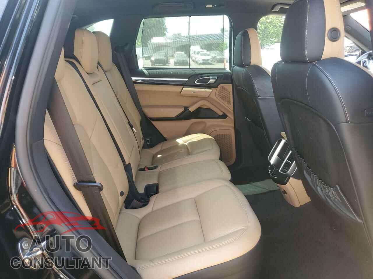 PORSCHE CAYENNE 2016 - WP1AE2A28GLA58110