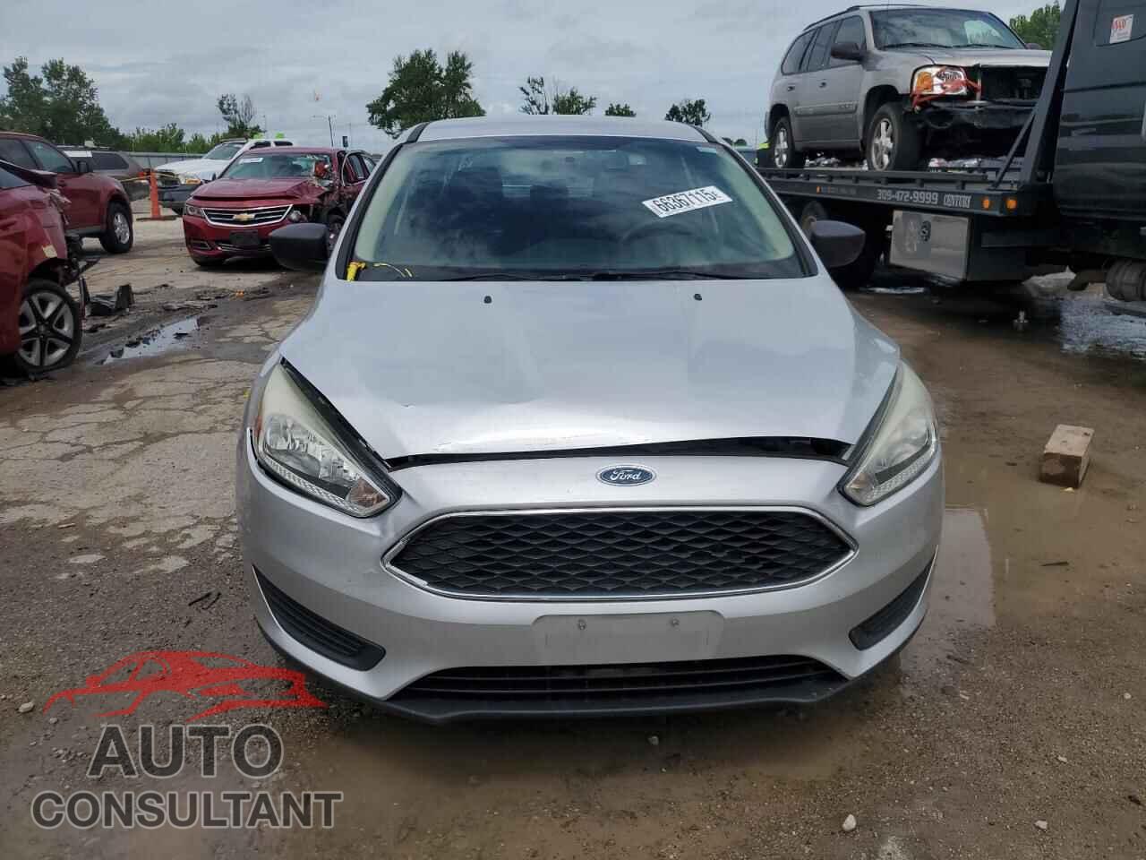 FORD FOCUS 2015 - 1FADP3E22FL209598