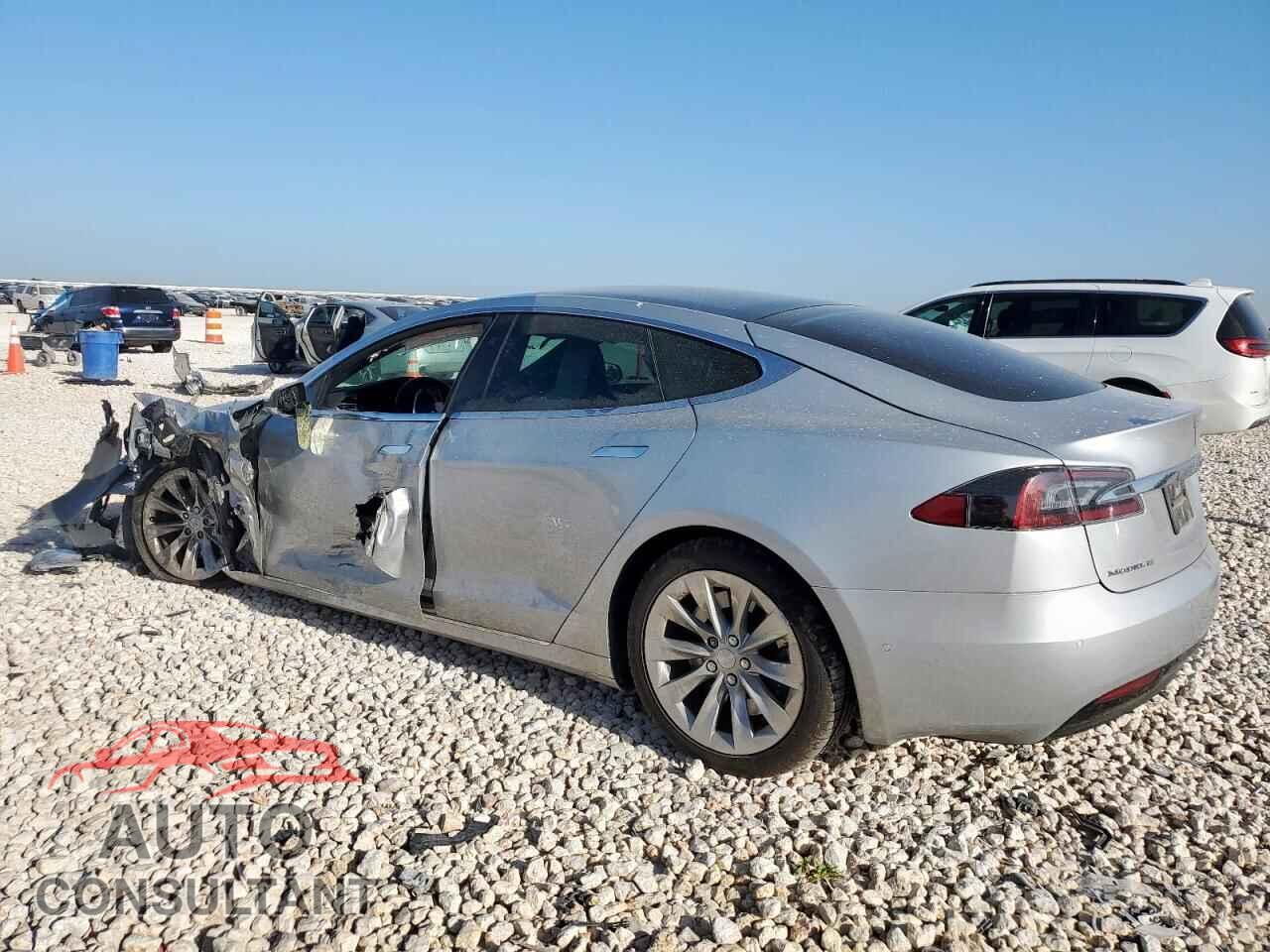 TESLA MODEL S 2017 - 5YJSA1E28HF200952