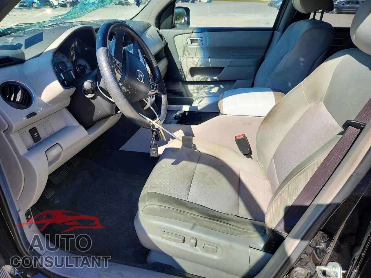 HONDA PILOT 2011 - 5FNYF4H45BB106741