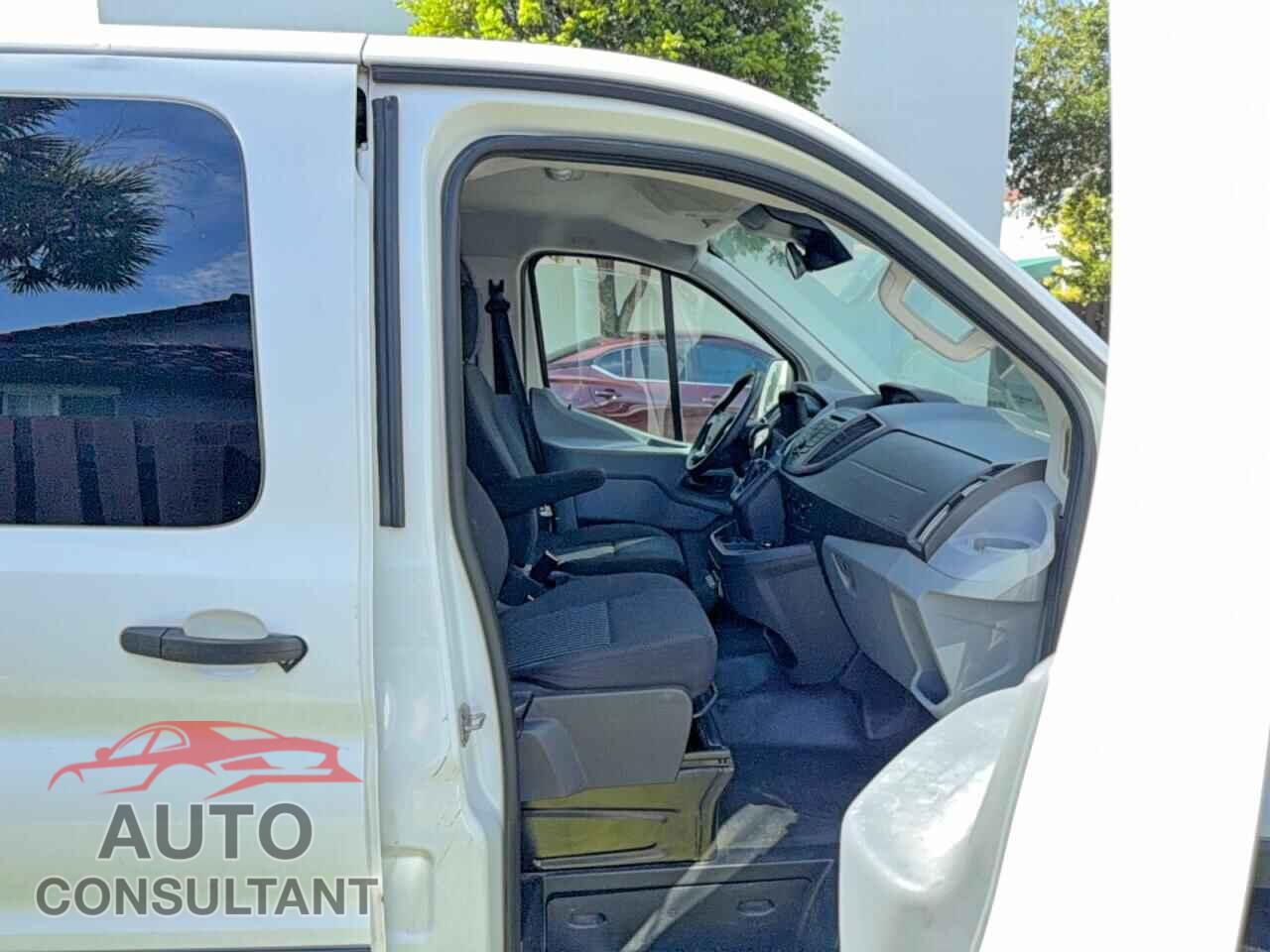 FORD TRANSIT 2019 - 1FTYE1YMXKKA80190
